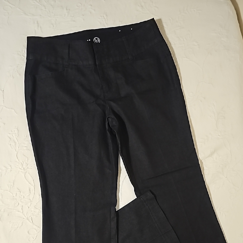 N62 Extra Dark Wash Almost Black Trouser Jeans with Wide Legs Sz 12